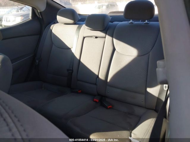 5NPDH4AEXGH749008 Hyundai ELANTRA SE