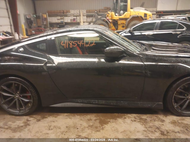 JN1BZ4BH0RM361326 Nissan Z Performance Manual