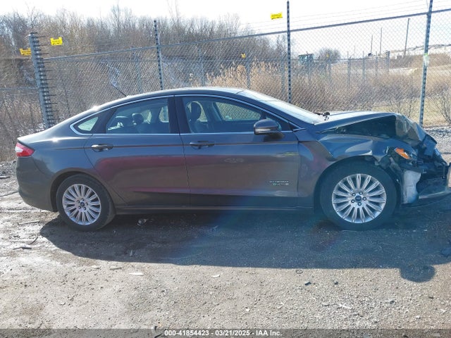 3FA6P0PU0FR180870 Ford Fusion Energi Se Luxury