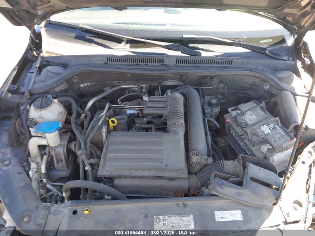 3VW267AJ2GM273369 Volkswagen Jetta 1.4t S