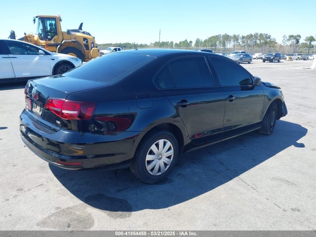 3VW267AJ2GM273369 Volkswagen Jetta 1.4t S