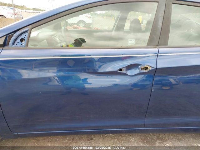 5NPDH4AE4FH594566 Hyundai ELANTRA SE