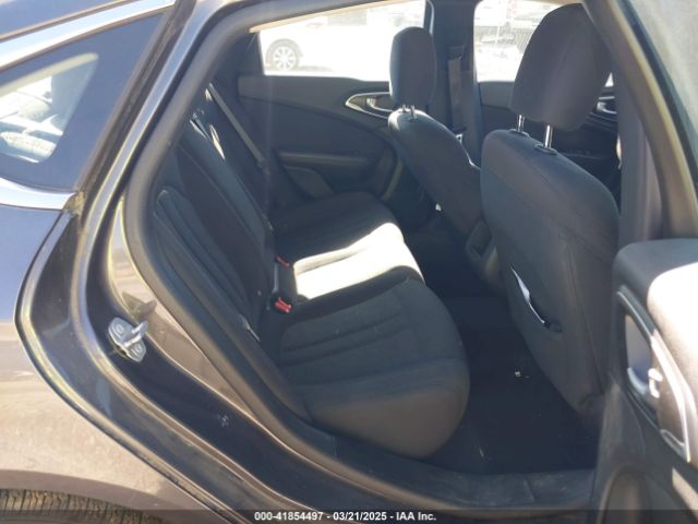 1C3CCCAB2GN173042 Chrysler 200 Limited