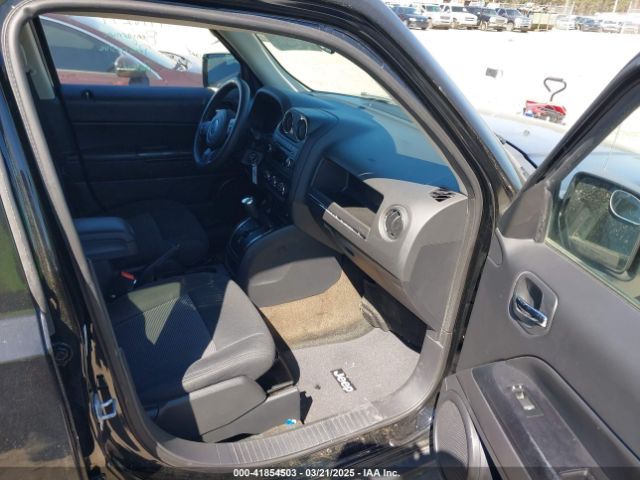 1C4NJRBB8ED879155 Jeep Patriot Sport