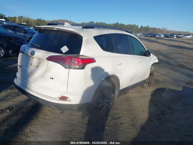 JTMZFREV5HJ701508 Toyota RAV4 LE
