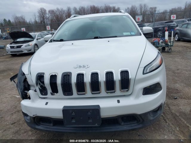 1C4PJMCB3HW530794 Jeep Cherokee Latitude 4x4