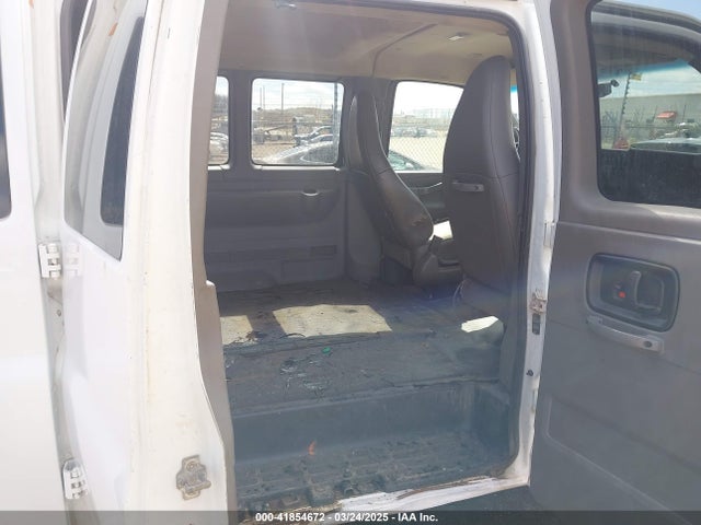 1GAWGEFF1G1232103 Chevrolet Express 2500 Ls