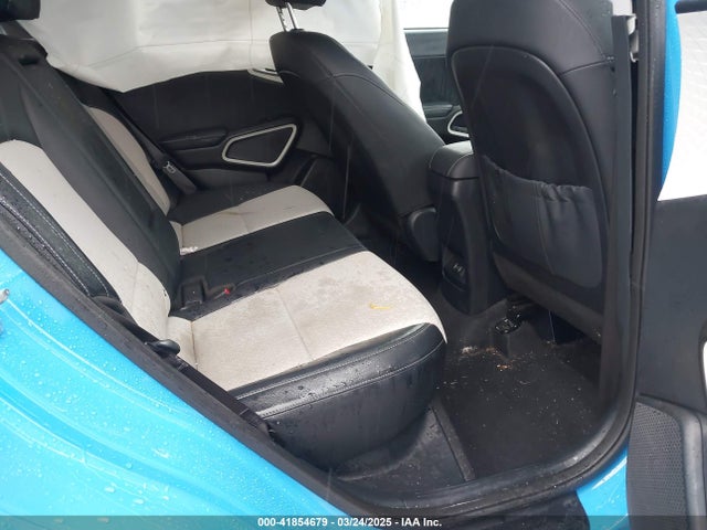 KNDJ53AU1R7231700 KIA Soul Gt-line