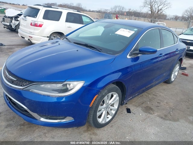 Chrysler 200 Limited 2015 1C3CCCAB1FN507804 Image 2