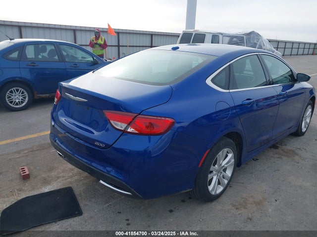 Chrysler 200 Limited 2015 1C3CCCAB1FN507804 Image 4