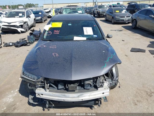19UUB1F3XLA011087 Acura Tlx Standard