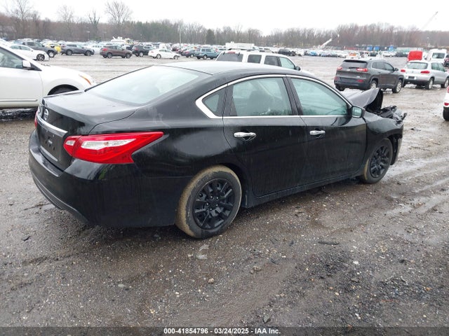 1N4AL3AP5HN348986 Nissan Altima 2.5 S