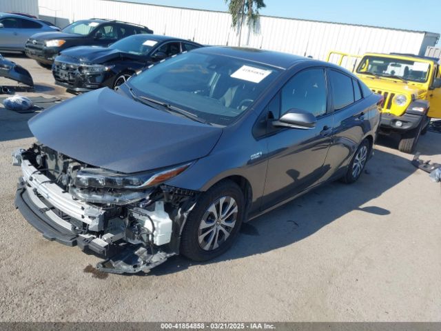 JTDKAMFP3N3229070 Toyota Prius Prime Xle