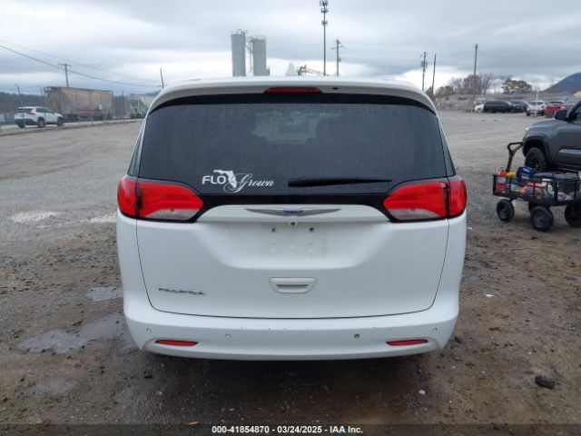 2C4RC1CG0JR235048 Chrysler Pacifica Lx