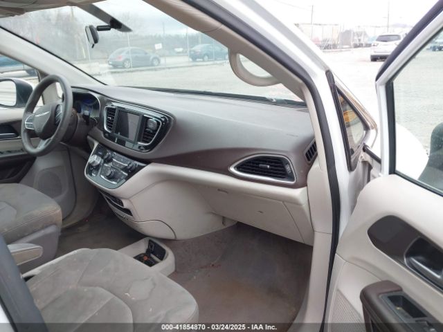 2C4RC1CG0JR235048 Chrysler Pacifica Lx