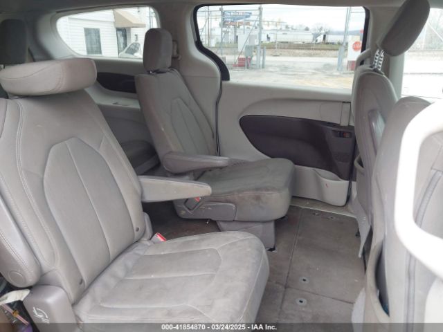 2C4RC1CG0JR235048 Chrysler Pacifica Lx