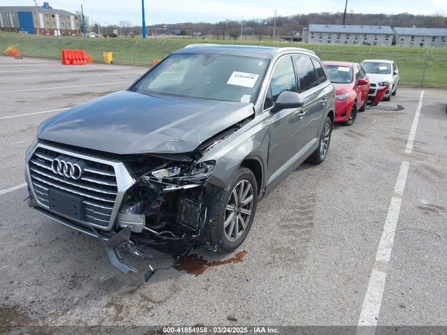 2018 AUDI Q7 WA1LAAF70JD009242 Photo 1