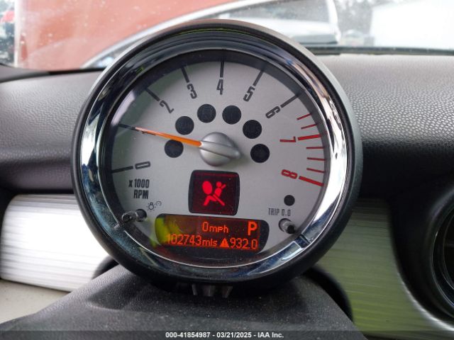 2011 MINI COOPER WMWSU3C54BTX96143 Photo 6