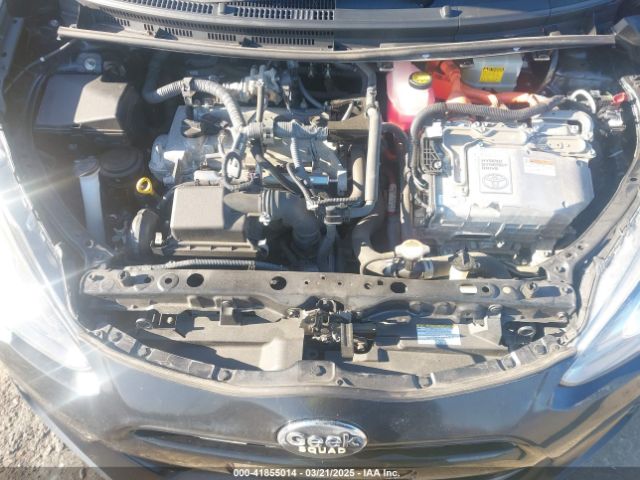 JTDKDTB32G1124779 Toyota Prius C Two