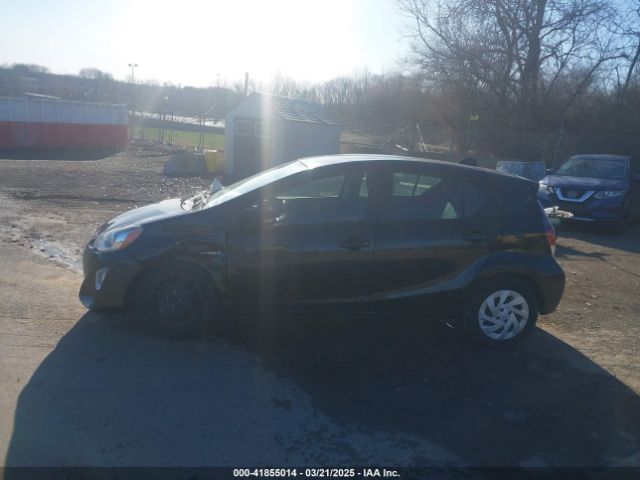 JTDKDTB32G1124779 Toyota Prius C Two