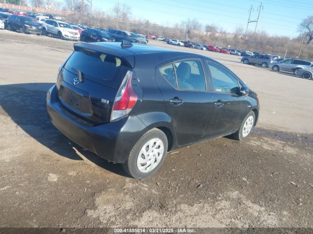 JTDKDTB32G1124779 Toyota Prius C Two