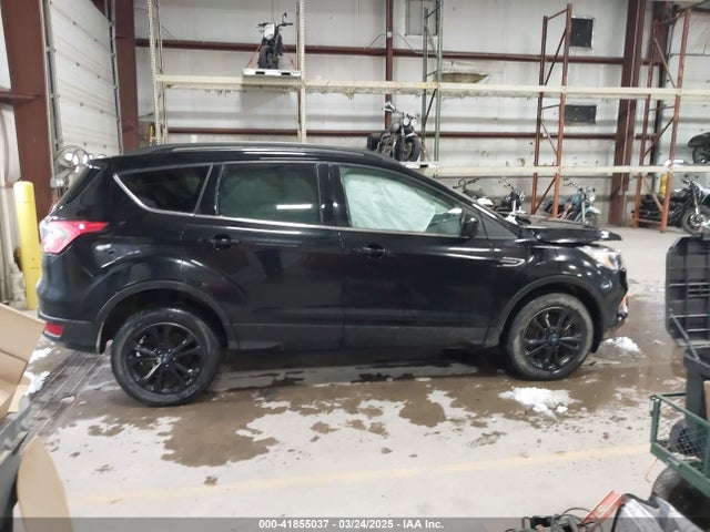 1FMCU9GD7JUD36295 Ford ESCAPE SE