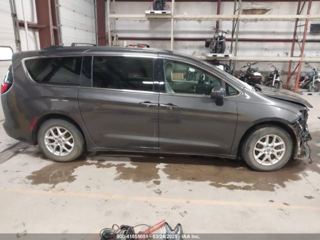 2C4RC1DG3MR551692 Chrysler Voyager Lxi