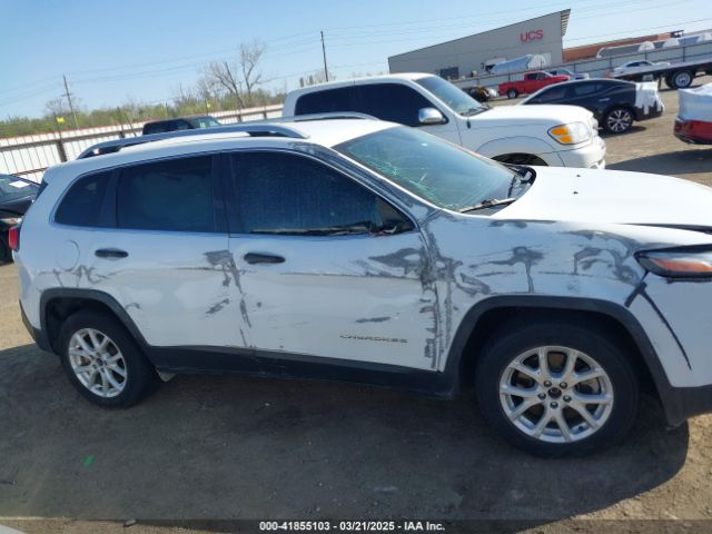1C4PJLCB3JD566741 Jeep Cherokee Latitude Fwd