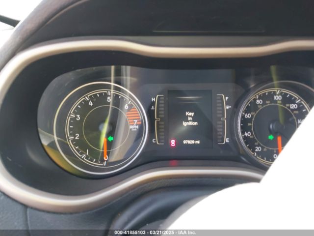 1C4PJLCB3JD566741 Jeep Cherokee Latitude Fwd
