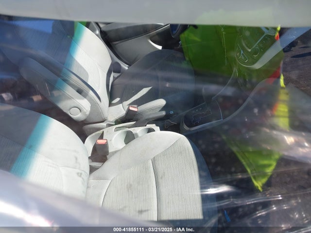 KMHCT4AE6GU995856 Hyundai ACCENT SE