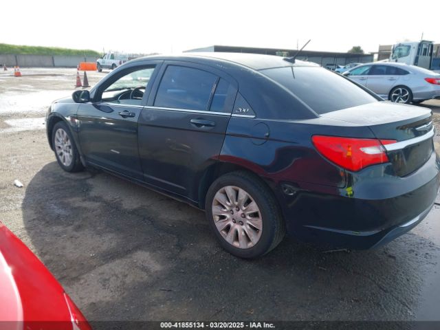 2012 CHRYSLER 200 1C3CCBAB8CN236097 Photo 2