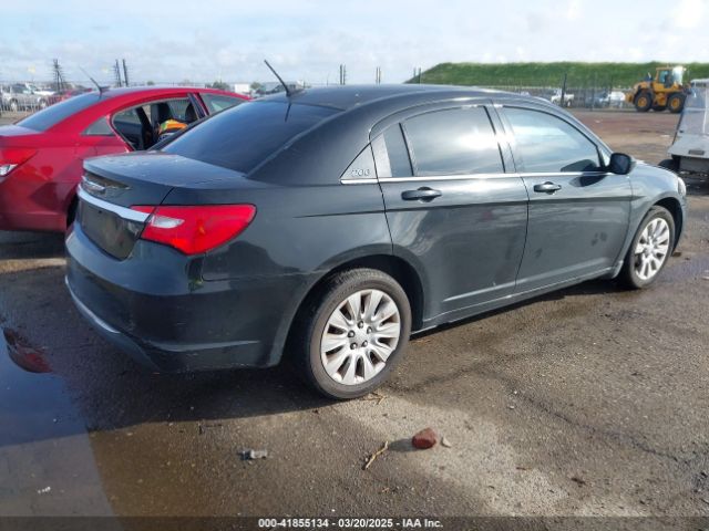 2012 CHRYSLER 200 1C3CCBAB8CN236097 Photo 3