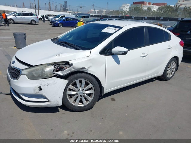 KIA Forte 2014 KNAFX4A68E5188516 Image 2