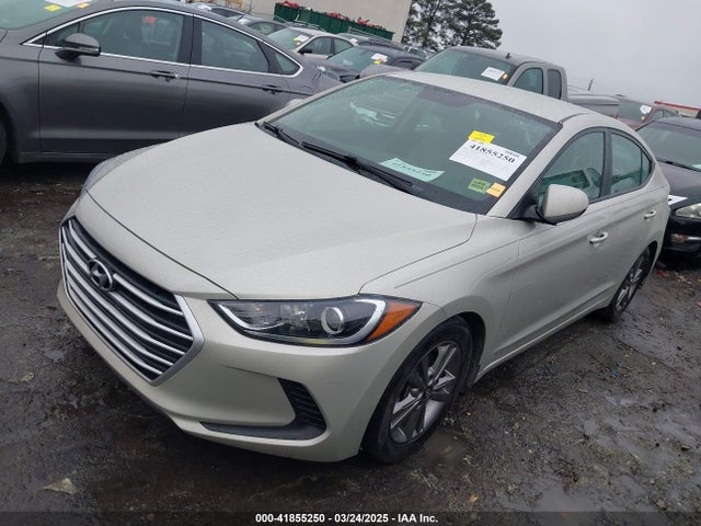 5NPD84LF8JH255145 Hyundai ELANTRA SEL