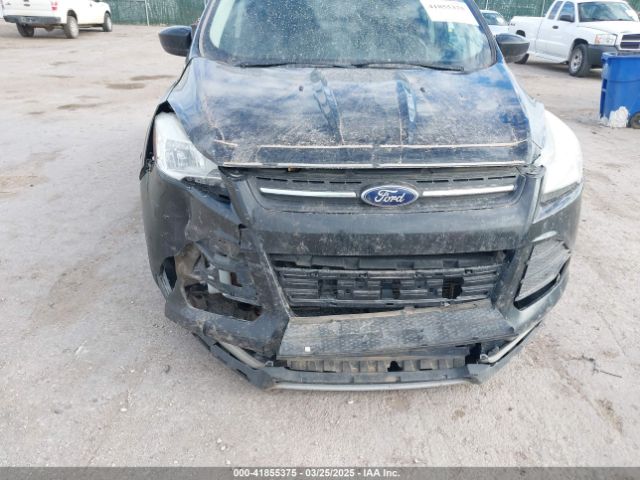 1FMCU9G92FUA84121 Ford ESCAPE SE