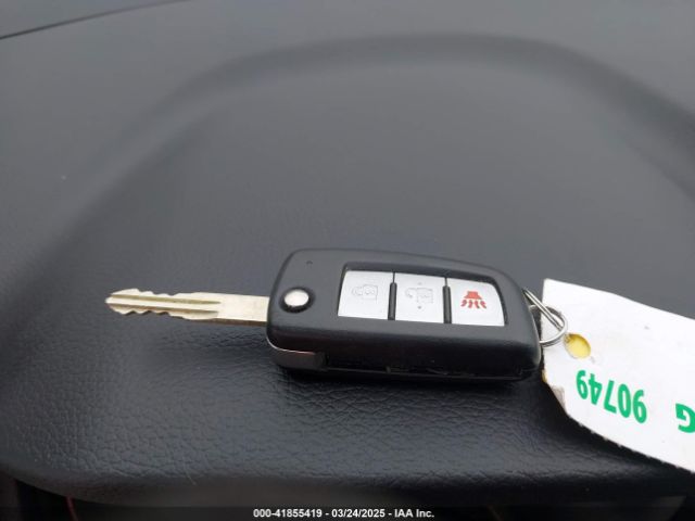 JN1BJ1AV0MW568938 Nissan Rogue Sport S Fwd Xtronic Cvt