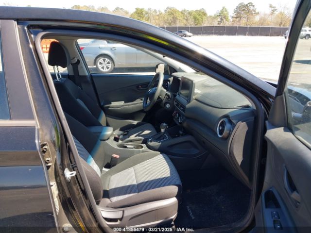 KM8K22AB5NU769474 Hyundai Kona Se