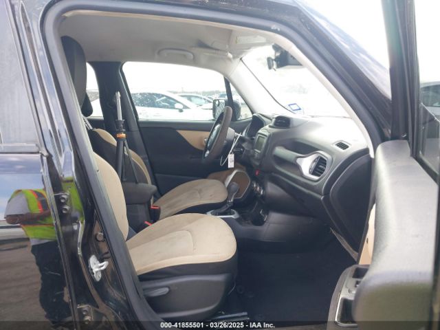 ZACCJABT7FPB79938 Jeep Renegade Latitude