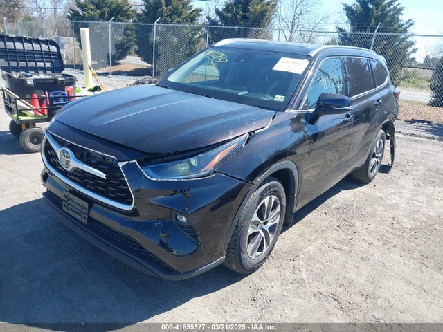 5TDGZRBHXMS128275 Toyota Highlander Xle