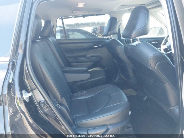 5TDGZRBHXMS128275 Toyota Highlander Xle