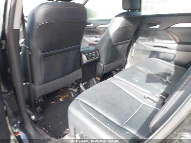 5TDKKRFH7FS060965 Toyota Highlander Xle V6