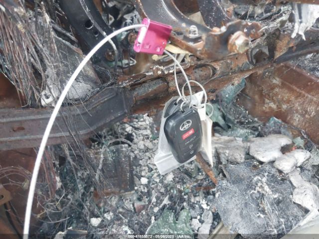 5TFLA5DB0NX015065 Toyota Tundra Sr5
