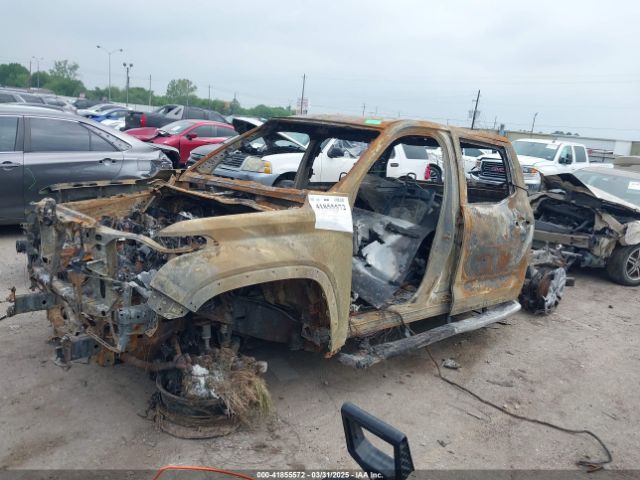 5TFLA5DB0NX015065 Toyota Tundra Sr5