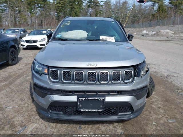 3C4NJDFN4PT558945 Jeep Compass
