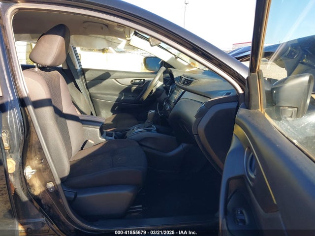 JN1BJ1CP5KW228289 Nissan 2019