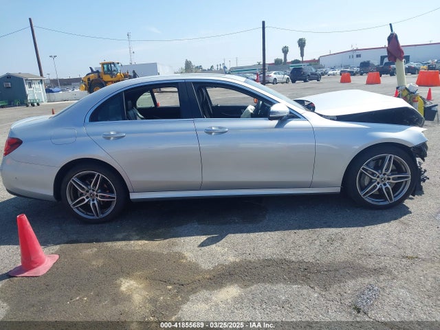 Mercedes-Benz E 300 2019 WDDZF4JB9KA582874 Image 12