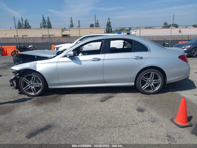 Mercedes-Benz E 300 2019 WDDZF4JB9KA582874 Image 13