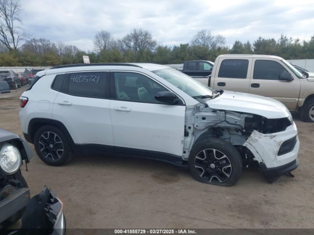 3C4NJCBB9NT137922 Jeep Compass Latitude Fwd