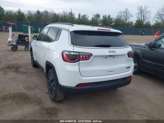 3C4NJCBB9NT137922 Jeep Compass Latitude Fwd