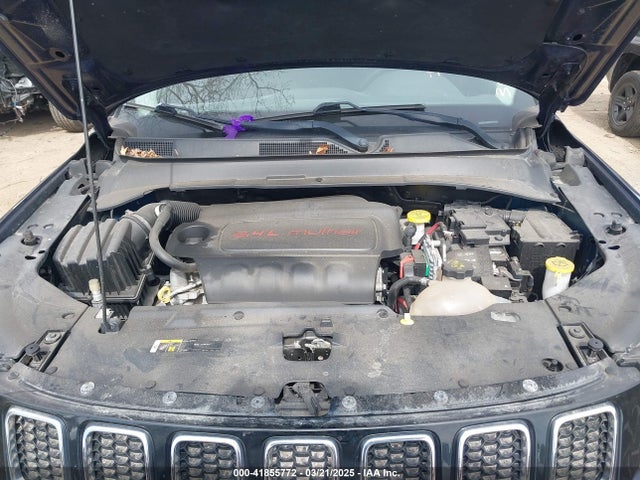 3C4NJDCB5JT259434 Jeep Compass Limited 4x4